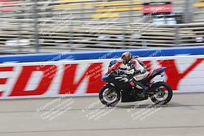 media/May-29-2022-Fastrack Riders_ [[fc0f8b1a06]]/Level 2/Start Finish/